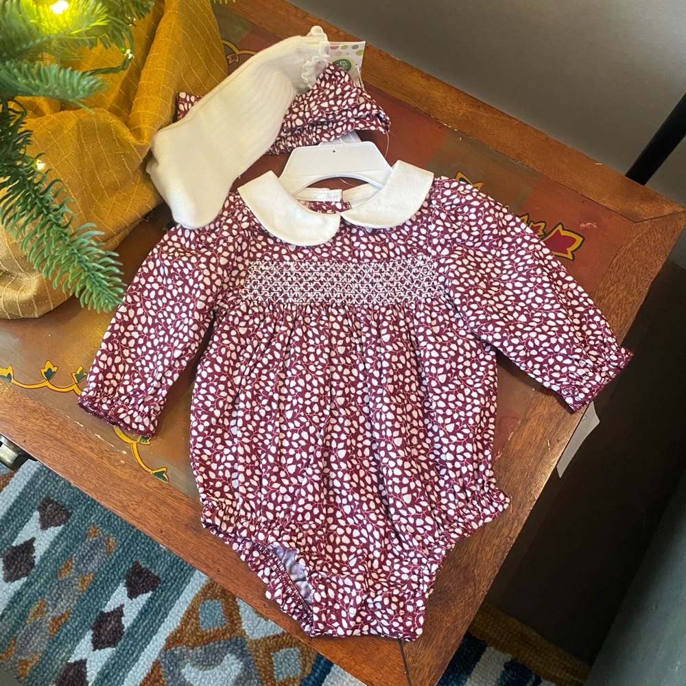 NWT Little Me smocked bubble romper with headband and socks 3M